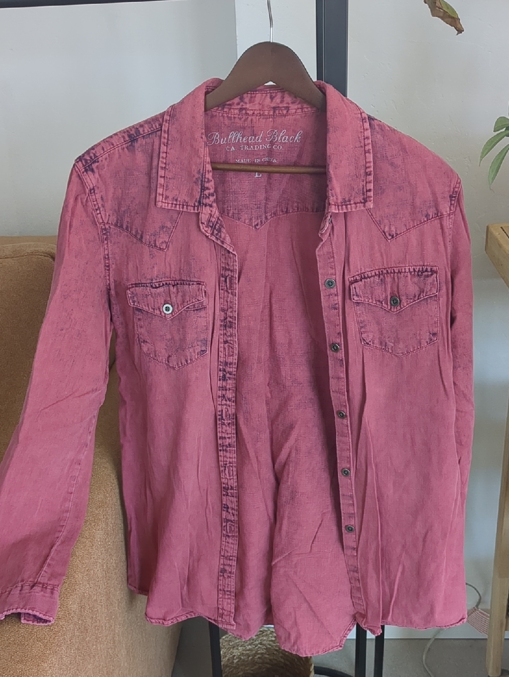 Bullhead Black Acid Wash Button Up Large